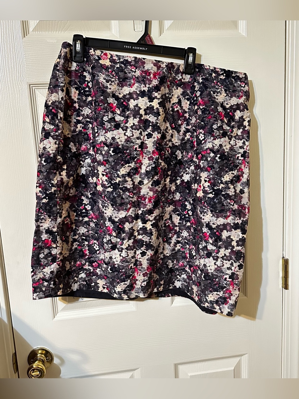 Talbots Floral Skirt in Black, Gray & Pink